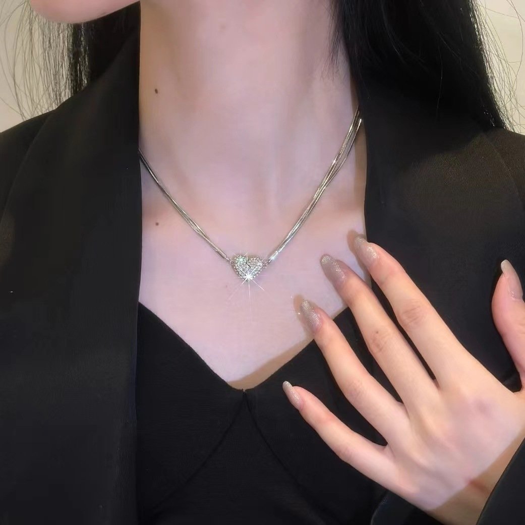 【💝idealny prezent】Magnetyczny naszyjnik z sercem