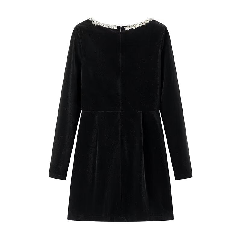 👗ELEGANCKA SUKIENKA Z DŁUGIM RĘKAWEM Z KWADRATOWYM DEKOLTEM