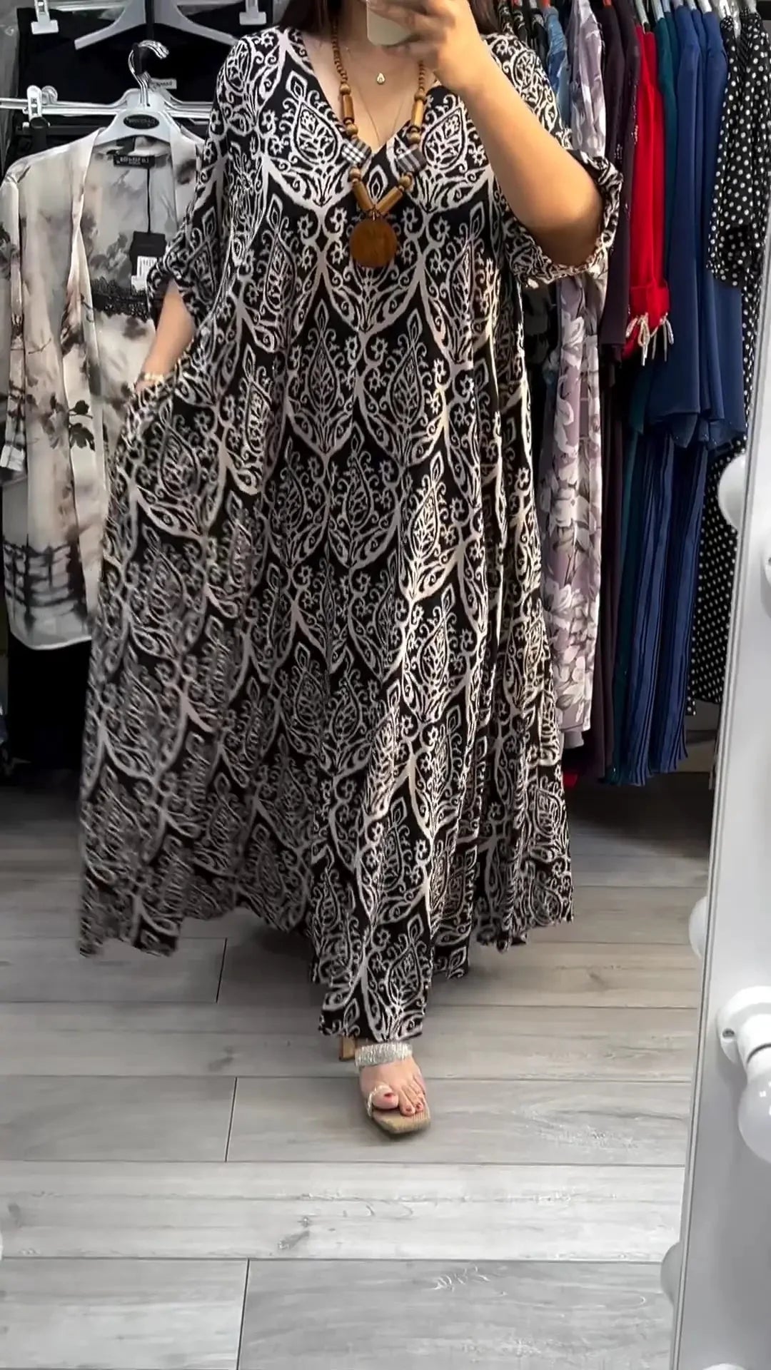 👗MODNA SUKIENKA Z NADRUKIEM