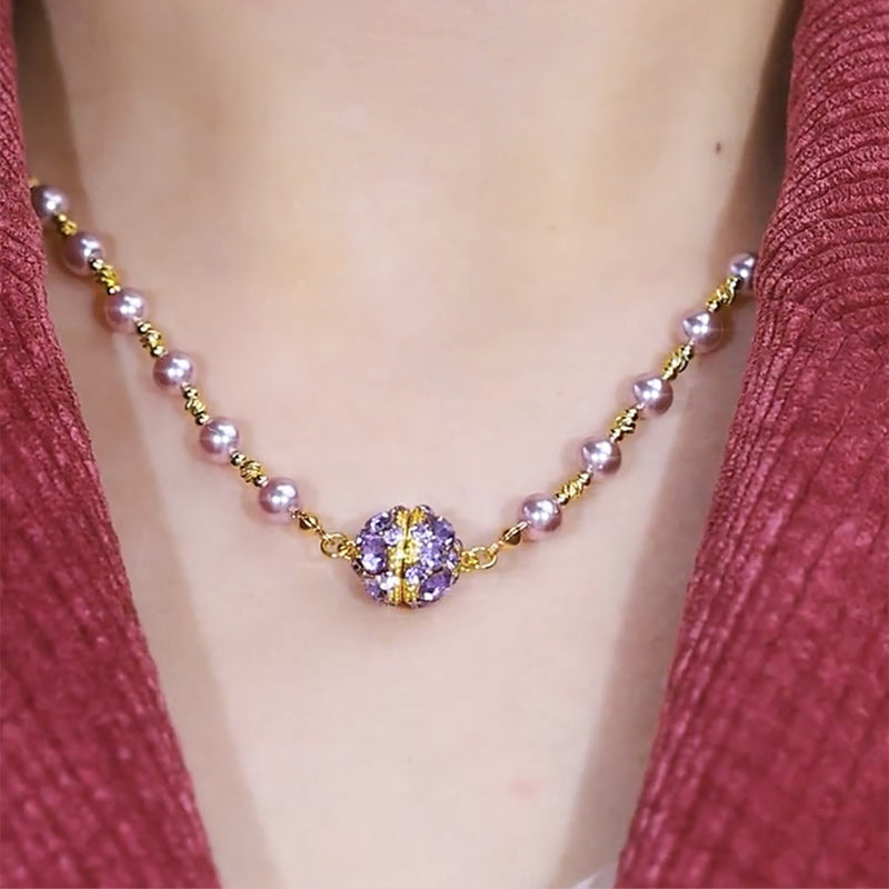 ✨ ELEGANCKI NASZYJNIK Z IMITACJI PEREŁ Z BŁYSZCZĄCĄ MAGNETYCZNĄ KULKĄ ZE STRASÓW