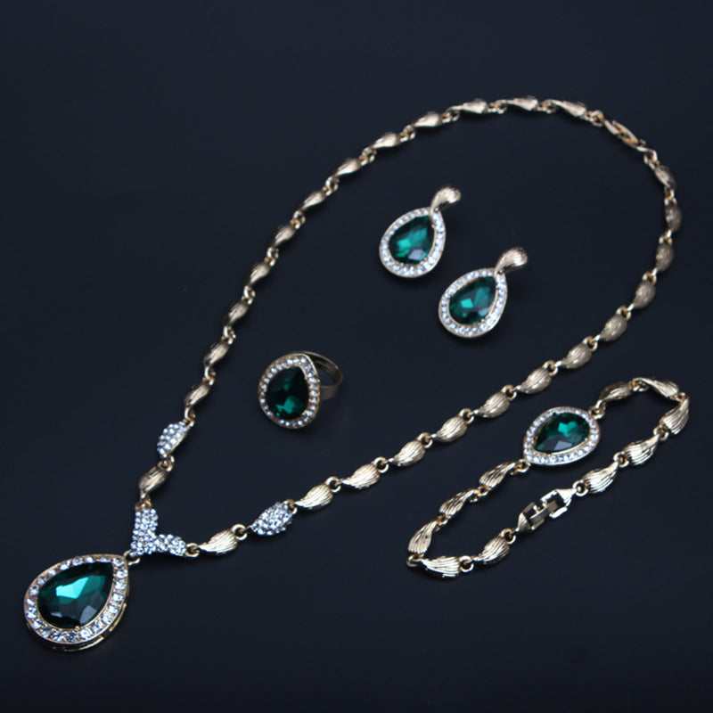✨ ZESTAW 4 NASZYJNIKÓW GEMSTONE ELEGANCE
