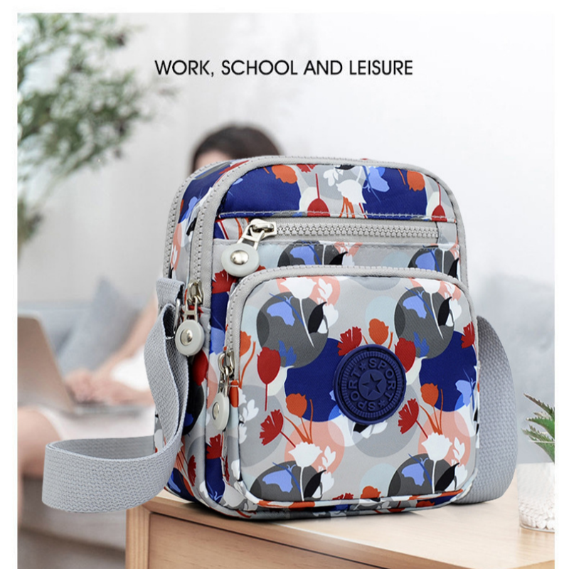 Modna, lekka torba z wieloma kieszeniami👜