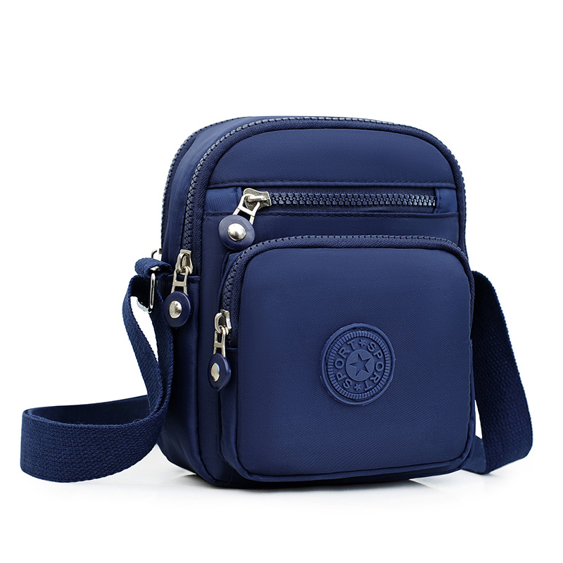 Modna, lekka torba z wieloma kieszeniami👜
