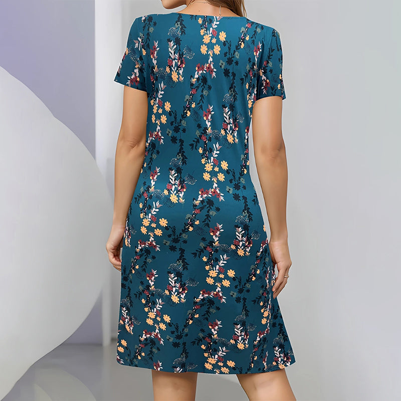 Elegancka sukienka z krótkim rękawem w kwiatowy wzór