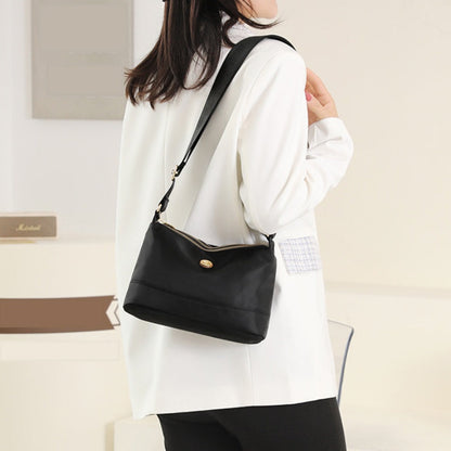 Minimalistyczna nylonowa torba na ramię i crossbody o dużej pojemności